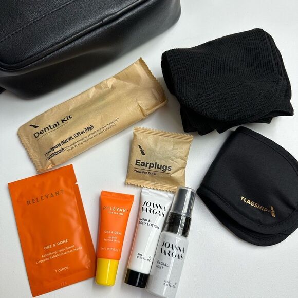 American Airlines Flagship First Class Amenity Kit Toiletry Bag - Picture 3 of 7